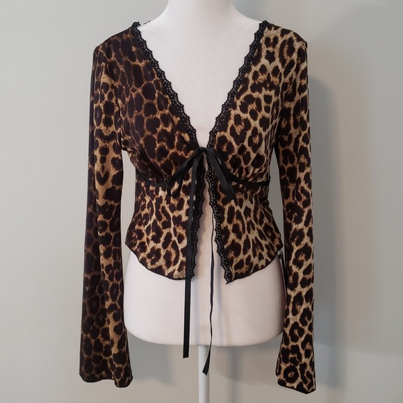 ROMWE Tops - Romwe Leopard Print Cropped Cardigan Boho Top LARGE Y2K Whimsigoth Flare Lace